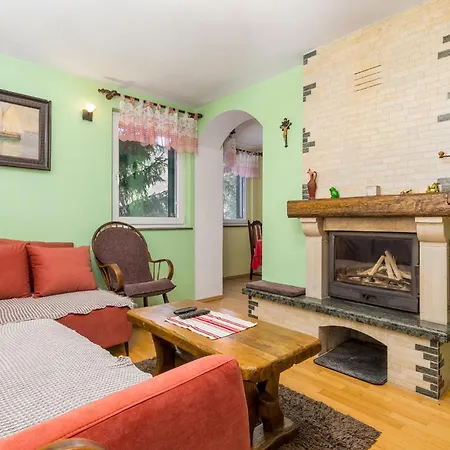 Vakantiehuis Cozy In With Jacuzzi *