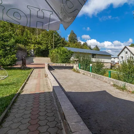 Holiday home Cozy In With Jacuzzi Lokve