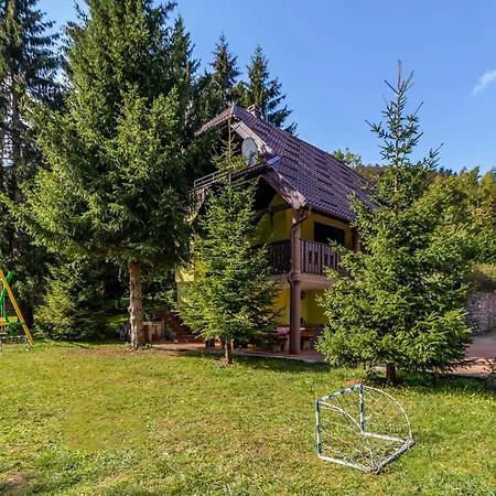Vakantiehuis Cozy In With Jacuzzi Lokve