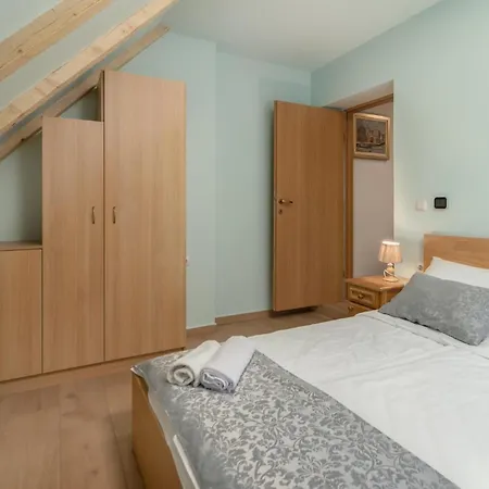 Cozy In With Jacuzzi Semesterbostad *