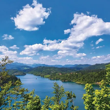 Semesterbostad Cozy In With Jacuzzi *